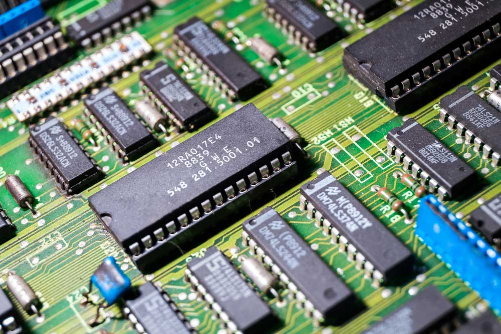 Let's dive into more details about this exciting transistor. Here are the necessary specs to look at: