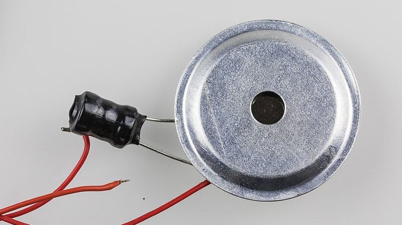 Piezoelectric buzzer