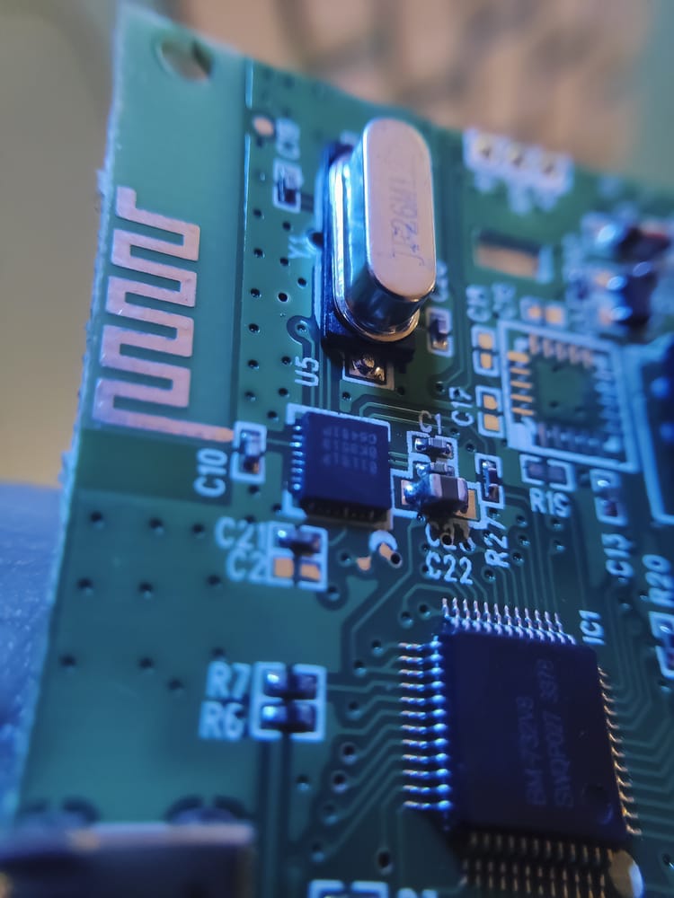an oscillator inside a joystick motherboard